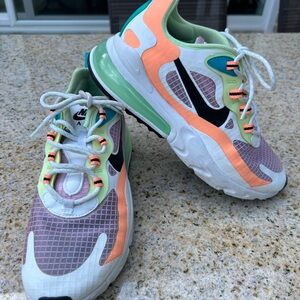 Women’s Nike Air Max 270 React SE